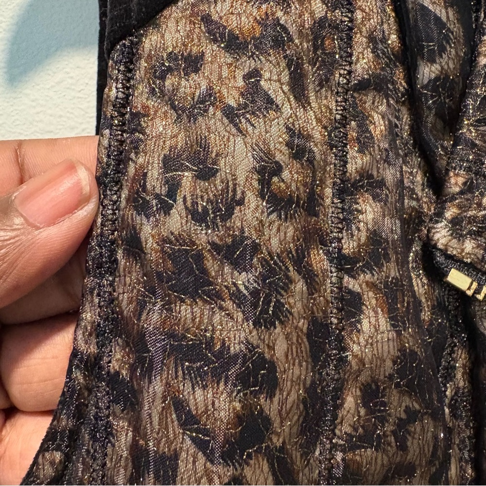 Chico’s Animal Print Puffer Vest Brown Metallic Black Size 1 (US Size M) - Picture 3 of 10
